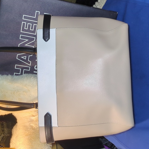 Kate Spade Staci Colorblock Large Beige, Nimbus Tote & Kate Spade Wallet $70 - Picture 4 of 13